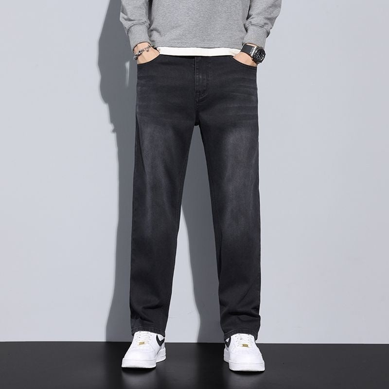 Relaxed Straight Jeans